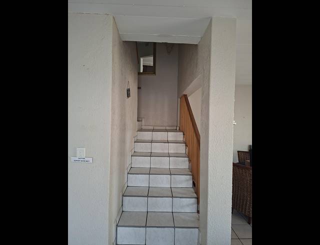 3 BEDROOM DUPLEX FOR SALE IN UVONGO BEACH